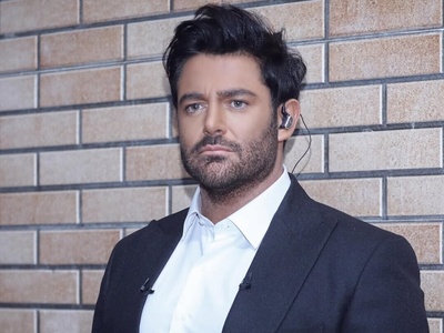 (ویدیو) گلزار و خنده‌های هیستریکش سر جواب‌های عجیب این نیمچه اینشتین‌ها 😂 / یه بچه کلاس اولی هم بهتر جواب می‌داد