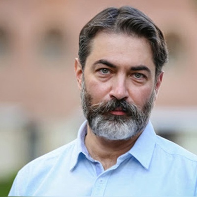 نگاهی به نوستالژی‌ترین عکس پارسا پیروزفر/ تیپ کلاس اولی بازیگر سریال در انتهای شب در دهه پنجاه
