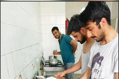 تدبیرِ دانشجویی برای مقابله با "خفاشِ آشپزخانه"!  + عکس