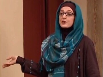 ویدیو/ آی کیوی در حد جلبکِ منشی آقای دکتر/ با گوزن رفته، آلزایمر داره، لهجش هم اصفهانیه!